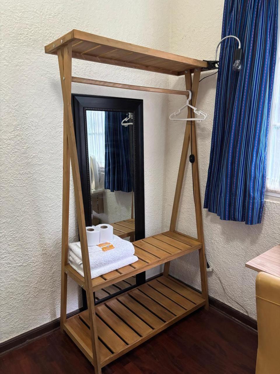 La Casona Azul 2*